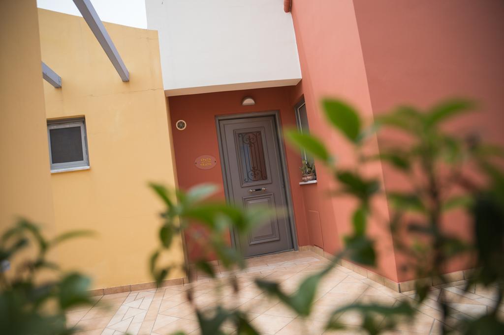 Ferienwohnung Niriides Kyparissia Exterior foto