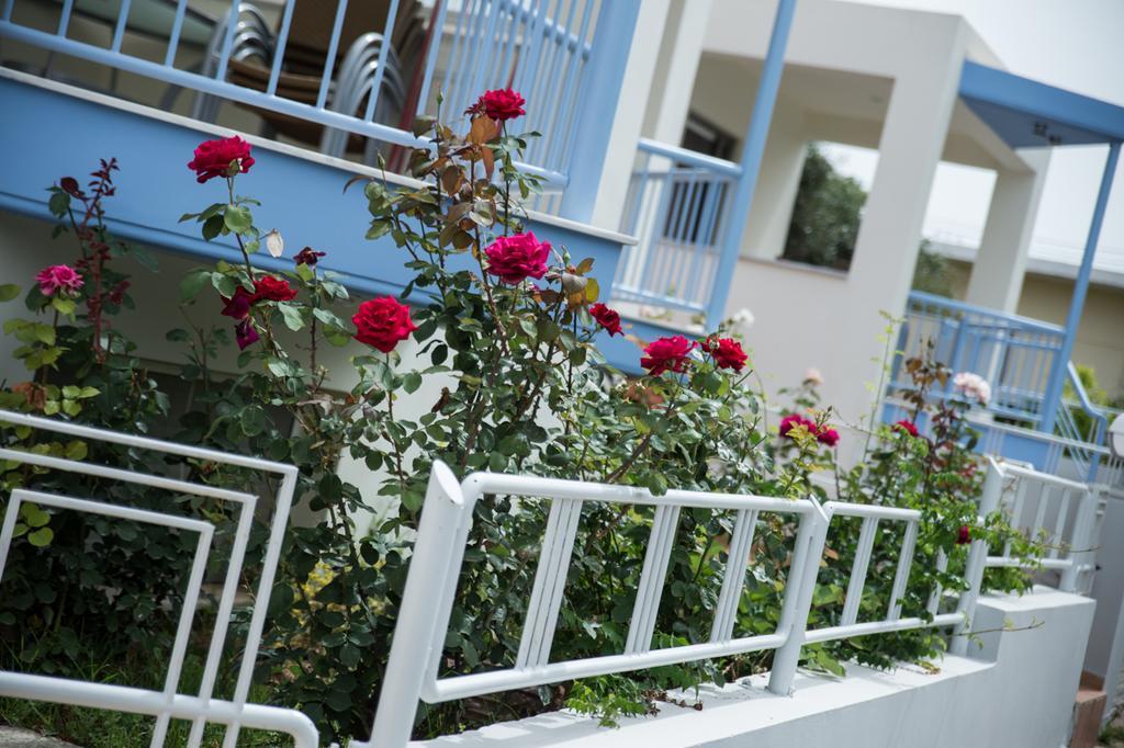 Ferienwohnung Niriides Kyparissia Exterior foto