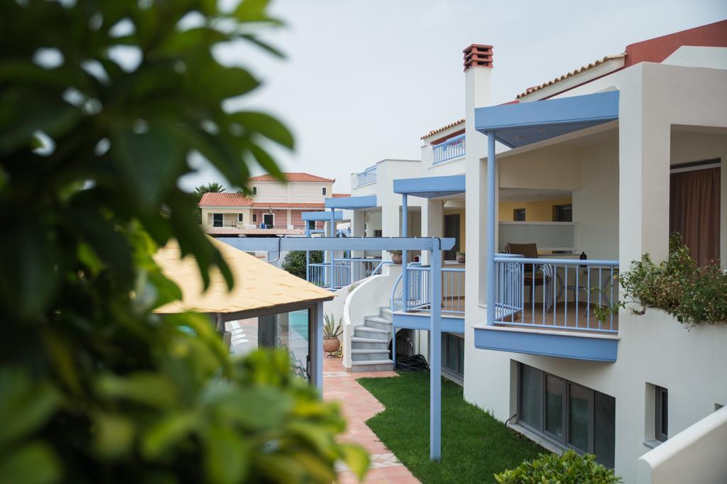 Ferienwohnung Niriides Kyparissia Exterior foto